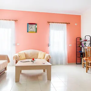 Work-friendly Apartments, Apartment