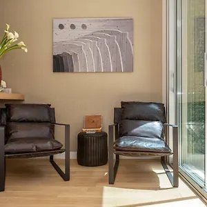 https://laurina-33.it-romehotels.com