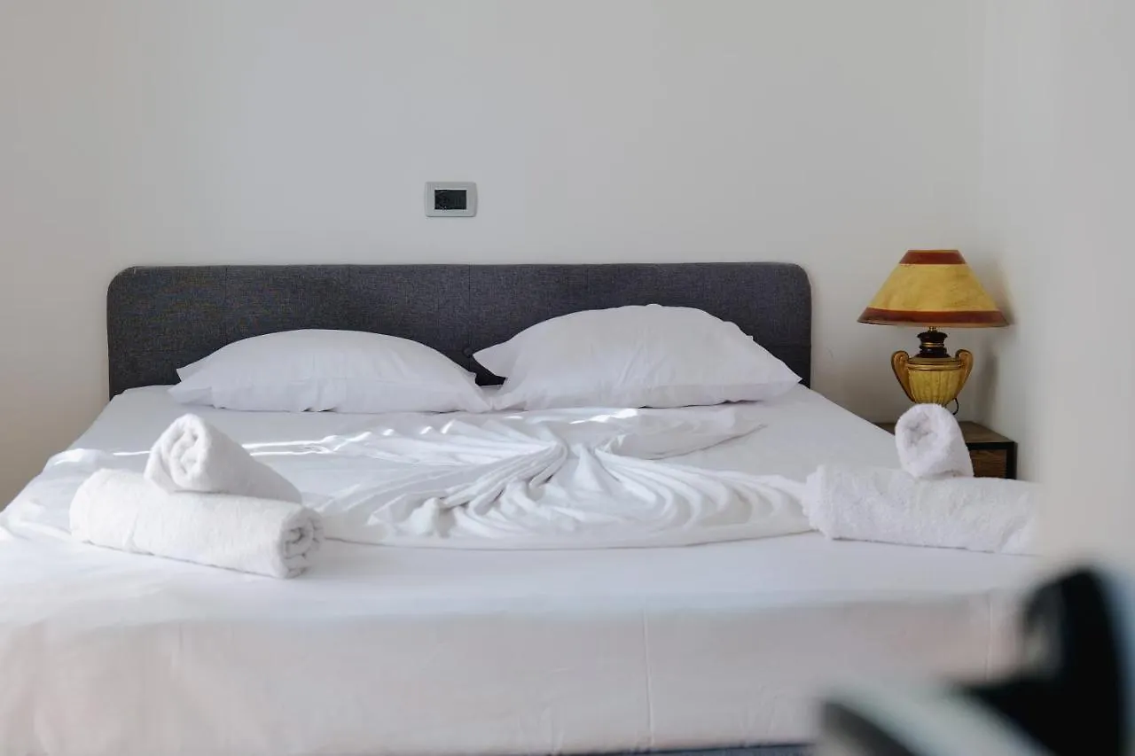 Hotel Leon Sarandë 알바니아